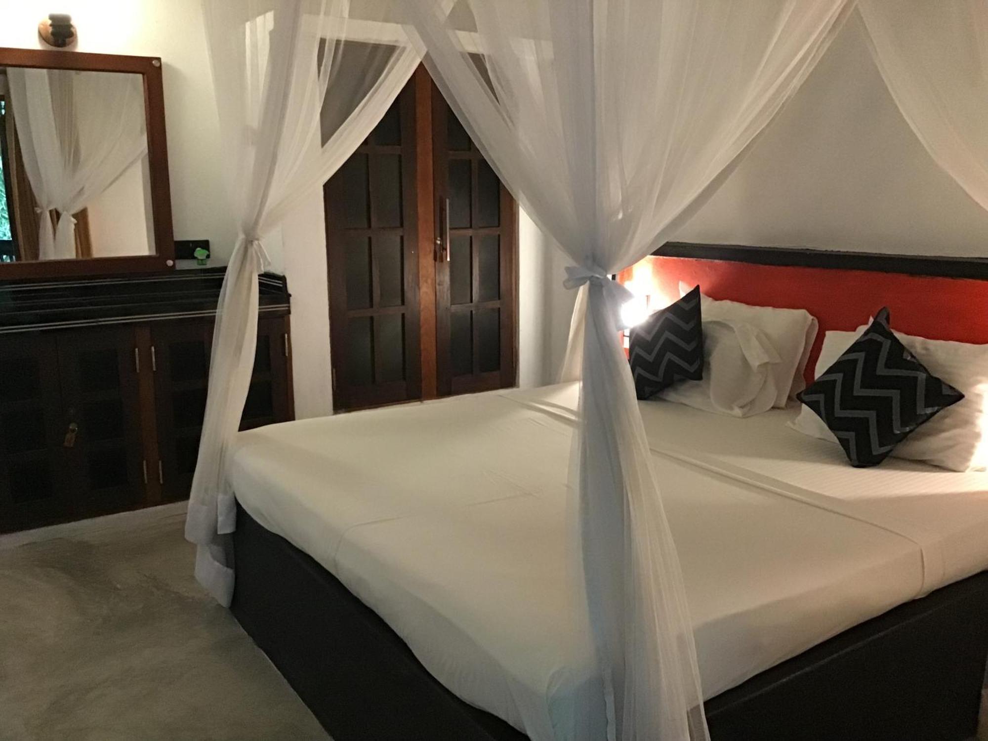 Sanjeehome & Lanka Ayurveda, Bentota Kültér fotó